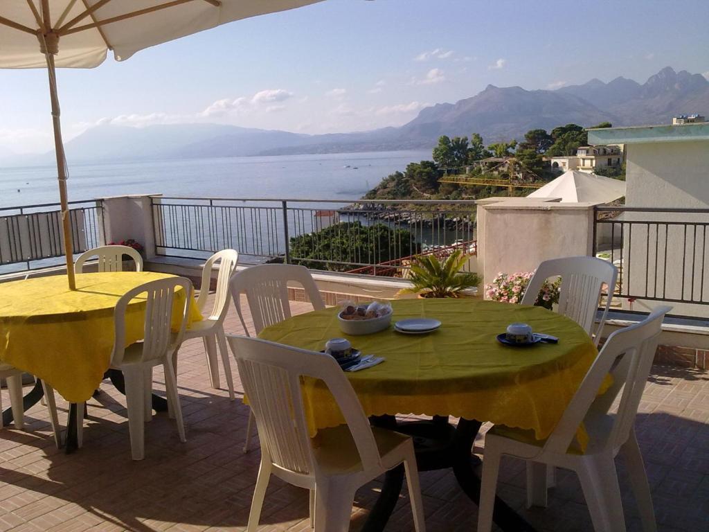 La Caletta Bed and Breakfast Santa Flavia Exteriör bild