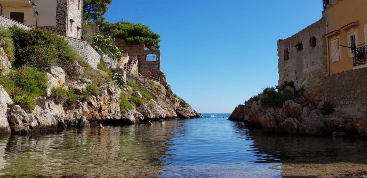 La Caletta Bed and Breakfast Santa Flavia Exteriör bild