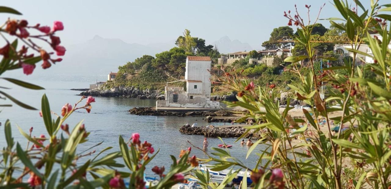 La Caletta Bed and Breakfast Santa Flavia Exteriör bild